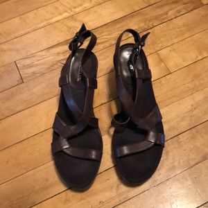 Brown Aerosols platform sandal